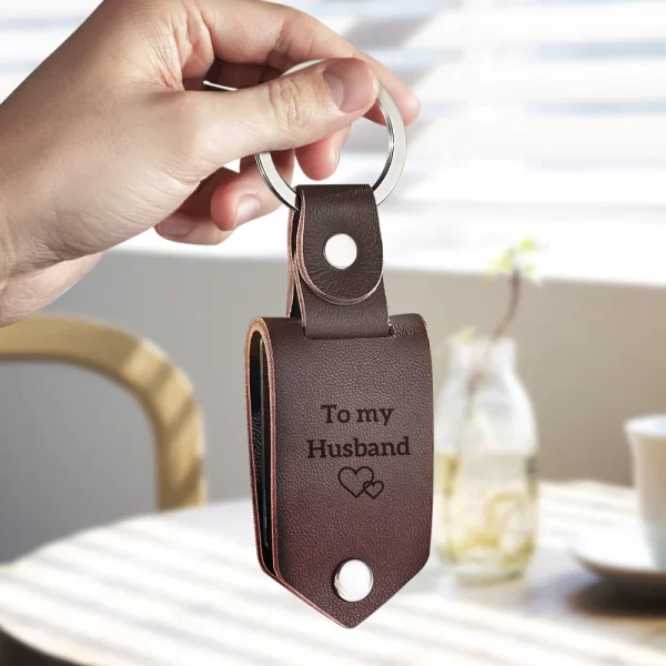 SKL2160_3_1000x_b68e4ba5-a266-4648-b6d0-d3d384def8c3 Customized Keychains - Noor al Safa Advertisement